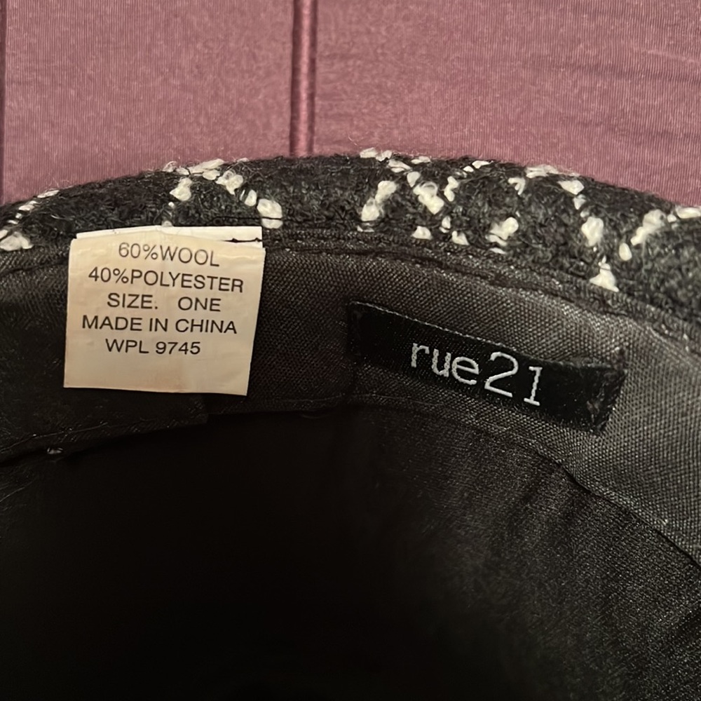 Fedora - Picture 5 of 5